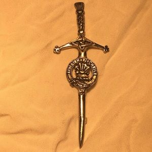 $5 when bundled CLAN CREST KILT PIN